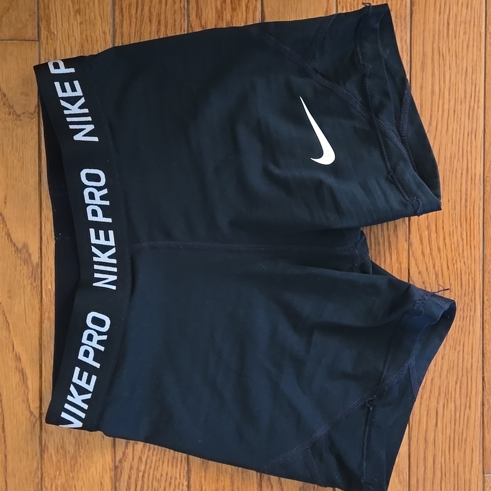 Kids Sz M Nike Pro Compression Shorts